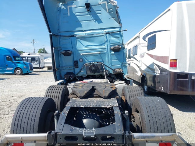 Продажа на аукционе авто 2019 Volvo Vnl, vin: 4V4NC9EH2KN201716, номер лота: 45384222