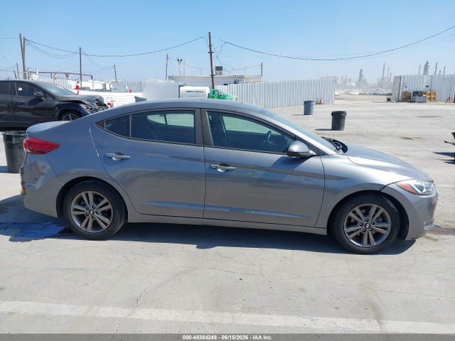 Hyundai Elantra Value Edition 2018 5NPD84LF1JH285636 Image 13