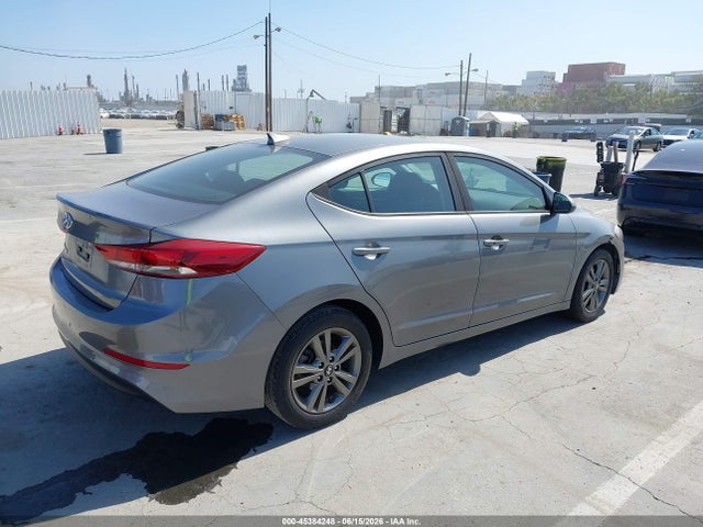 Hyundai Elantra Value Edition 2018 5NPD84LF1JH285636 Image 4