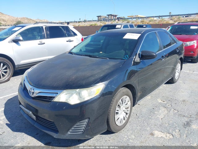 45384254 :رقم المزاد ، 4T1BF1FK5CU585432 vin ، 2012 Toyota Camry Le مزاد بيع