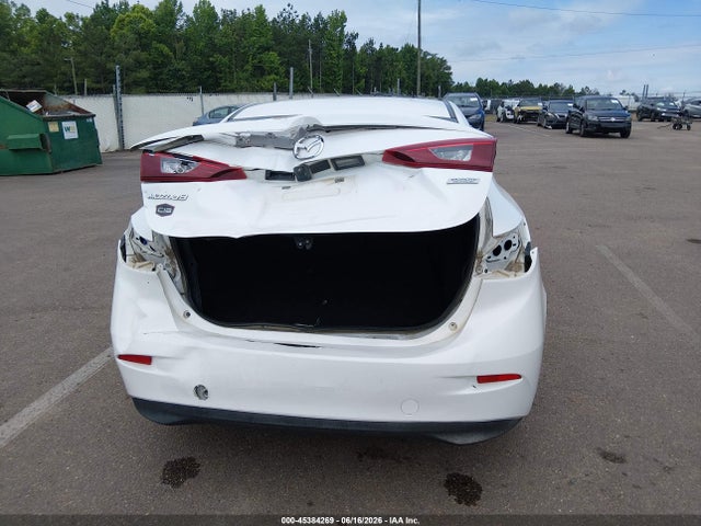 Mazda Mazda3 Touring 2018 3MZBN1V30JM251518 Image 17