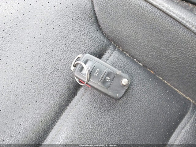 2015 Volkswagen Jetta 1.8t Se მანქანა იყიდება აუქციონზე, vin: 3VWD17AJ2FM226171, აუქციონის ნომერი: 45384360