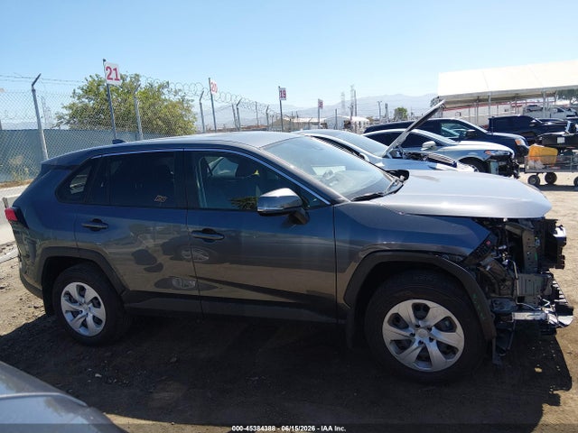 Toyota RAV4 LE 2025 JTMK1RFV9SD134126 Image 14