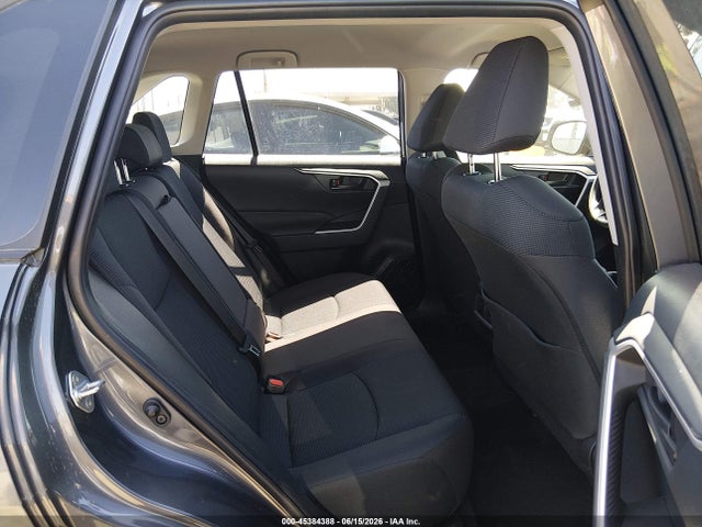 Toyota RAV4 LE 2025 JTMK1RFV9SD134126 Image 8