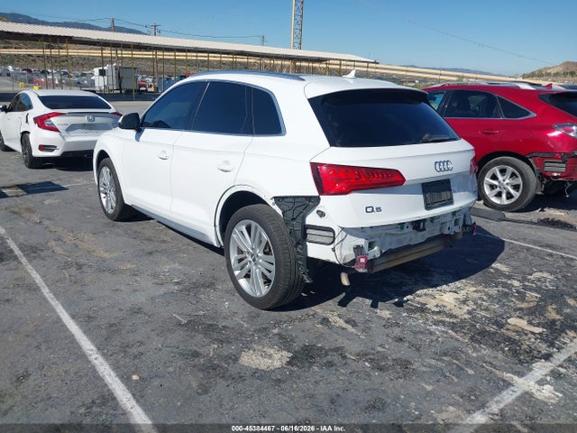 WA1BNAFY8K2040972 Audi Q5 45 Premium