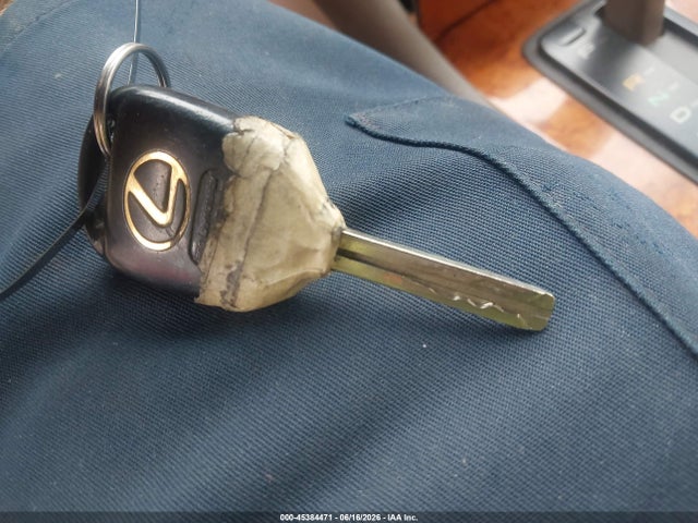 45384471 :رقم المزاد ، JT8BF28G9Y5097457 vin ، 2000 Lexus Es 300 مزاد بيع