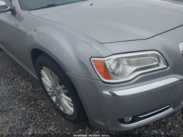 2014 Chrysler 300c Awd მანქანა იყიდება აუქციონზე, vin: 2C3CCAKGXEH120724, აუქციონის ნომერი: 45384561