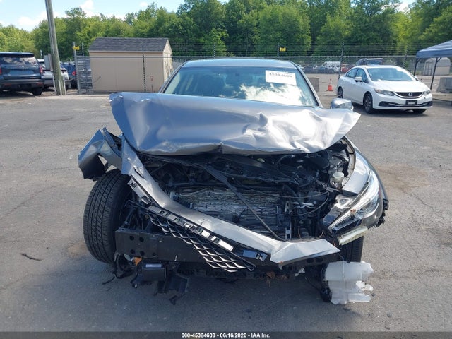 Продажа на аукционе авто 2019 Infiniti Q50 3.0t Luxe, vin: JN1EV7ARXKM555100, номер лота: 45384609