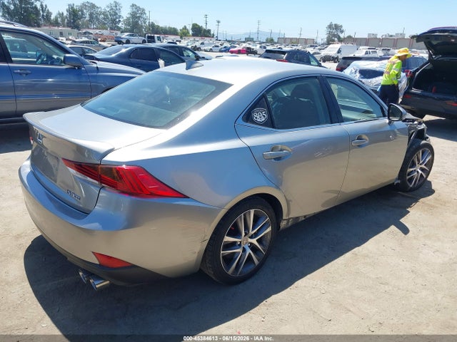 Lexus IS 300 2020 JTHAA1D29L5105774 Image 4