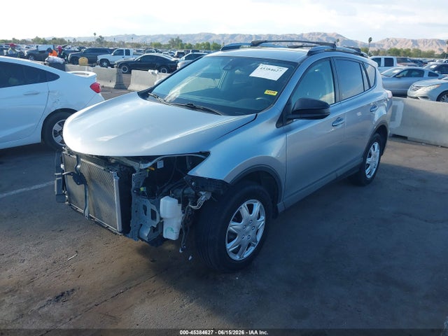 Toyota RAV4 LE 2018 JTMZFREV4JJ169299 Image 2