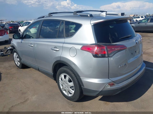 Toyota RAV4 LE 2018 JTMZFREV4JJ169299 Image 3