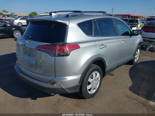Toyota RAV4 LE 2018 JTMZFREV4JJ169299 Image 4