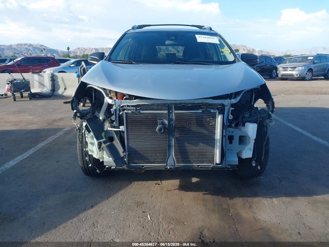 Toyota RAV4 LE 2018 JTMZFREV4JJ169299 Image 6
