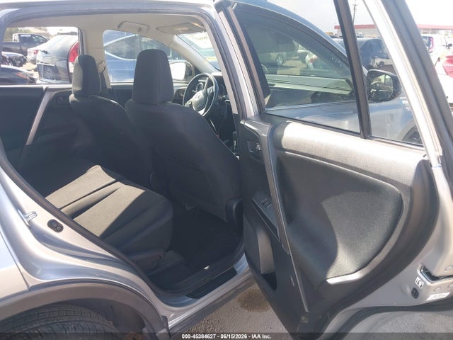 Toyota RAV4 LE 2018 JTMZFREV4JJ169299 Image 8