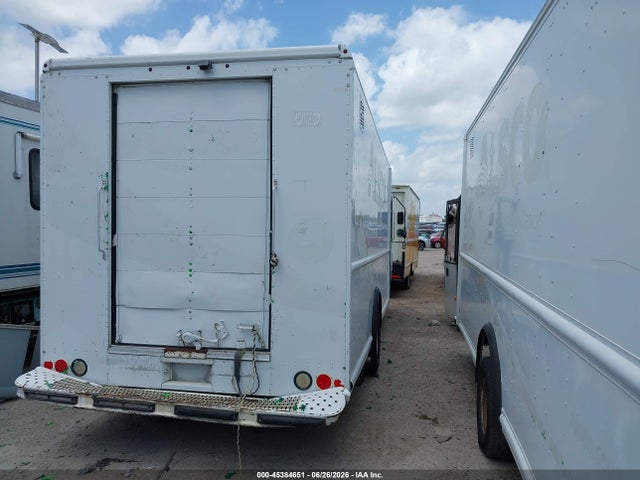 2013 Ford E-450 Stripped მანქანა იყიდება აუქციონზე, vin: 1FC4E4KLXDDB32652, აუქციონის ნომერი: 45384651