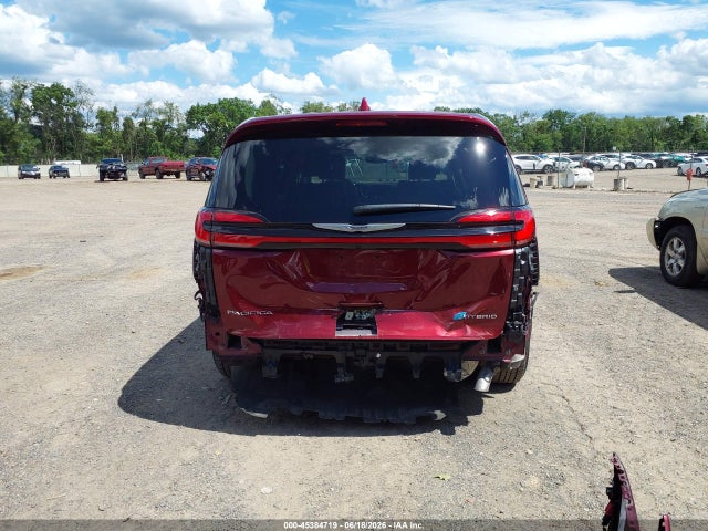 Chrysler Pacifica Hybrid Limited 2022 2C4RC1S73NR205811 Image 17