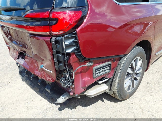 Chrysler Pacifica Hybrid Limited 2022 2C4RC1S73NR205811 Image 19