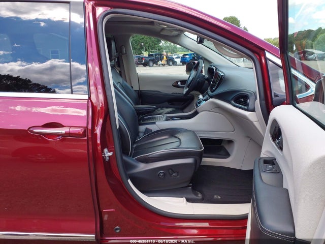 Chrysler Pacifica Hybrid Limited 2022 2C4RC1S73NR205811 Image 5