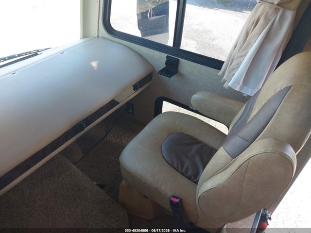 Ford F53 2014 1F65F5DY9E0A09131 Image 18