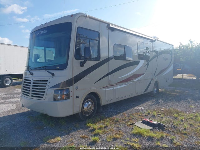 Ford F53 2014 1F65F5DY9E0A09131 Image 2