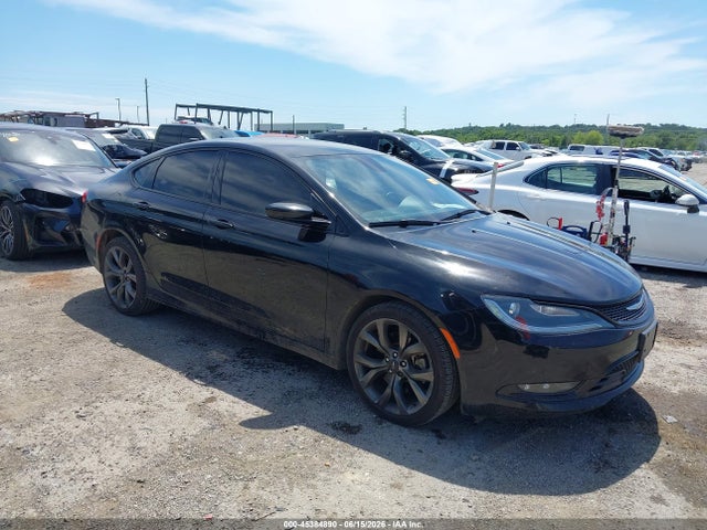 Aukcja sprzedaży 2015 Chrysler 200 S, vin: 1C3CCCBG3FN672392, numer aukcji: 45384890