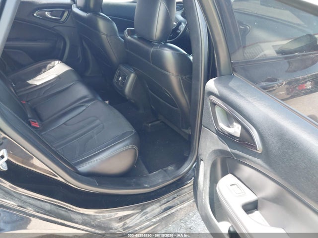 Aukcja sprzedaży 2015 Chrysler 200 S, vin: 1C3CCCBG3FN672392, numer aukcji: 45384890