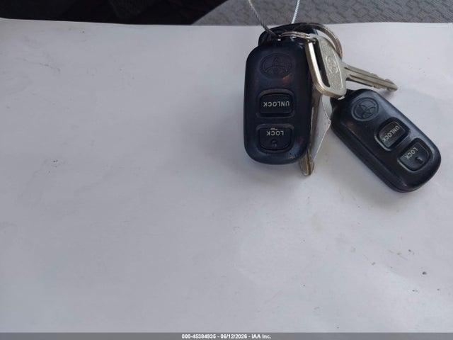 2003 Toyota Corolla Le მანქანა იყიდება აუქციონზე, vin: 1NXBR32E63Z010355, აუქციონის ნომერი: 45384935