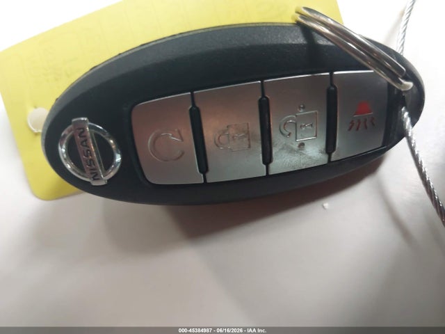 JN8AT2MT1HW145556 Nissan ROGUE SV
