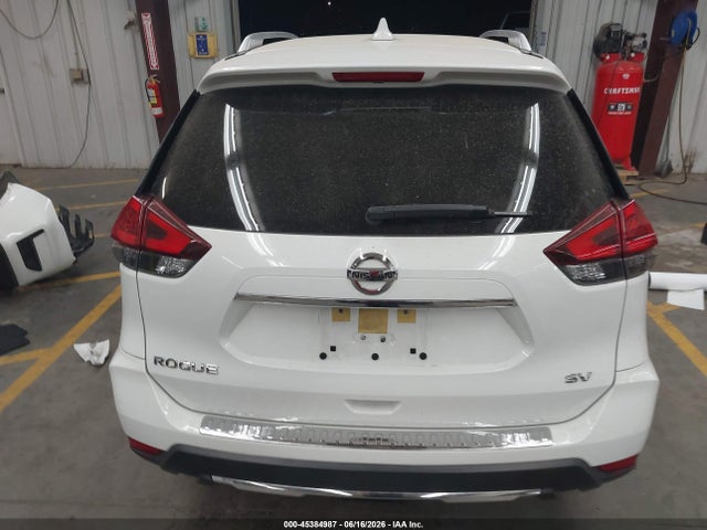JN8AT2MT1HW145556 Nissan ROGUE SV