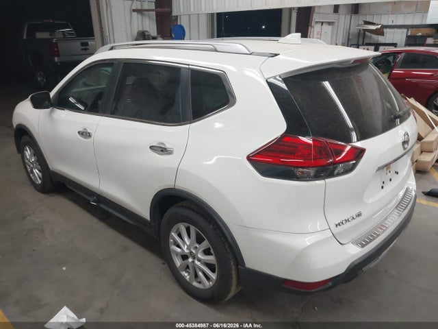 JN8AT2MT1HW145556 Nissan ROGUE SV