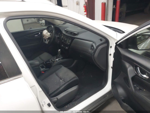 JN8AT2MT1HW145556 Nissan ROGUE SV