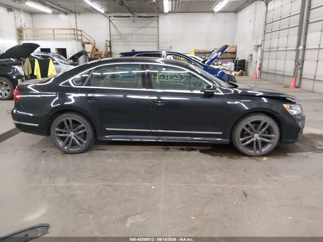 Продажа на аукционе авто 2017 Volkswagen Passat 1.8t R-line, vin: 1VWDT7A35HC005194, номер лота: 45385013