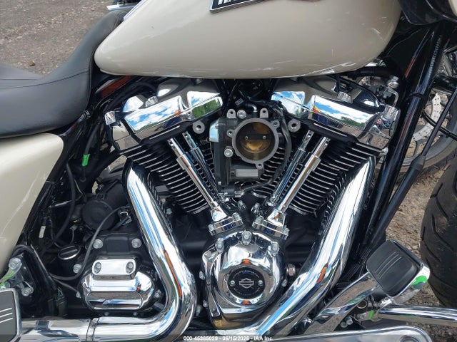 Harley-Davidson FLTRX 2022 1HD1KHC12NB634034 Image 8