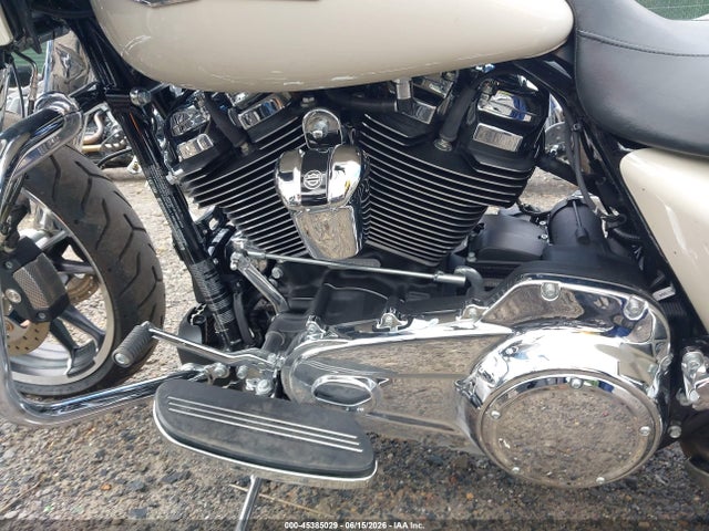 Harley-Davidson FLTRX 2022 1HD1KHC12NB634034 Image 9