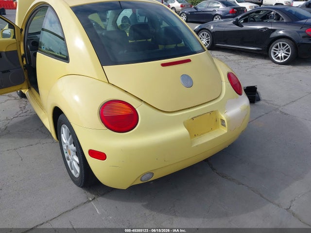 45385123 :رقم المزاد ، 3VWCK31C45M417429 vin ، 2005 Volkswagen New Beetle Gls مزاد بيع