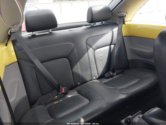 45385123 :رقم المزاد ، 3VWCK31C45M417429 vin ، 2005 Volkswagen New Beetle Gls مزاد بيع