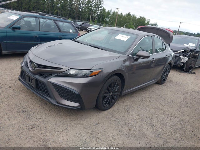 4T1G11AKXNU697187 Toyota CAMRY SE