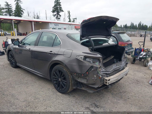 4T1G11AKXNU697187 Toyota CAMRY SE