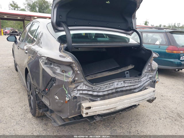 4T1G11AKXNU697187 Toyota CAMRY SE