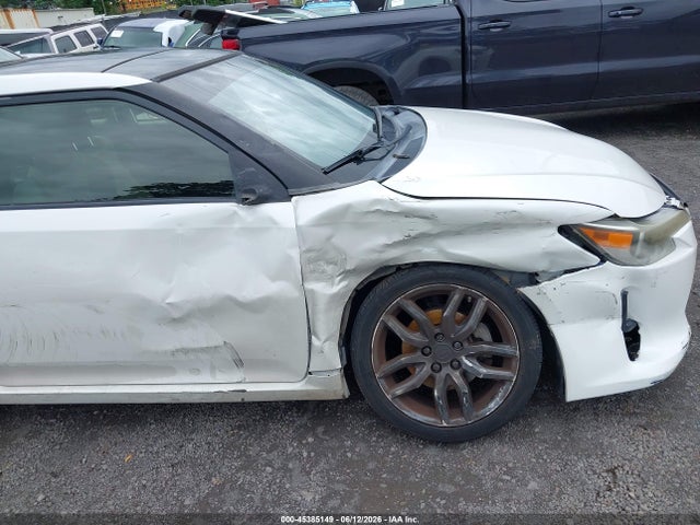 Scion TC 2015 JTKJF5C74F3089256 Image 17