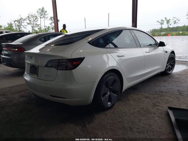 Tesla Model 3 Long Range Dual Motor All-wheel Drive 2022 5YJ3E1EB6NF262631 Image 4