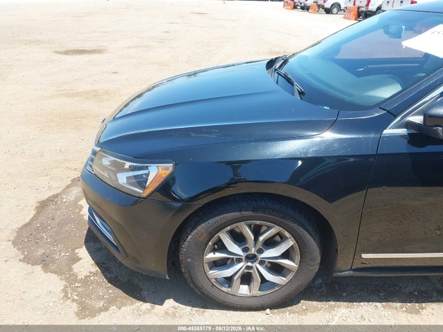 45385179 :رقم المزاد ، 1VWAT7A37GC042636 vin ، 2016 Volkswagen Passat 1.8t S مزاد بيع