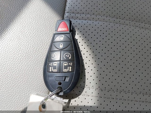 2014 Chrysler Town & Country Touring-l მანქანა იყიდება აუქციონზე, vin: 2C4RC1CG2ER461601, აუქციონის ნომერი: 45385210