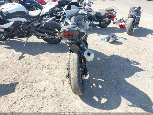 Kawasaki EX400 2021 JKAEXKH13MDAC2284 Image 4