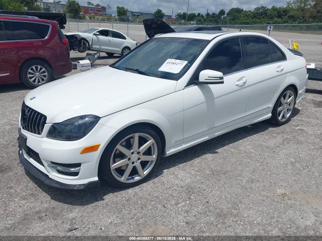 Продаж на аукціоні авто 2014 Mercedes-benz C 300 Sport 4matic, vin: WDDGF8AB8EA968155, номер лоту: 45385277