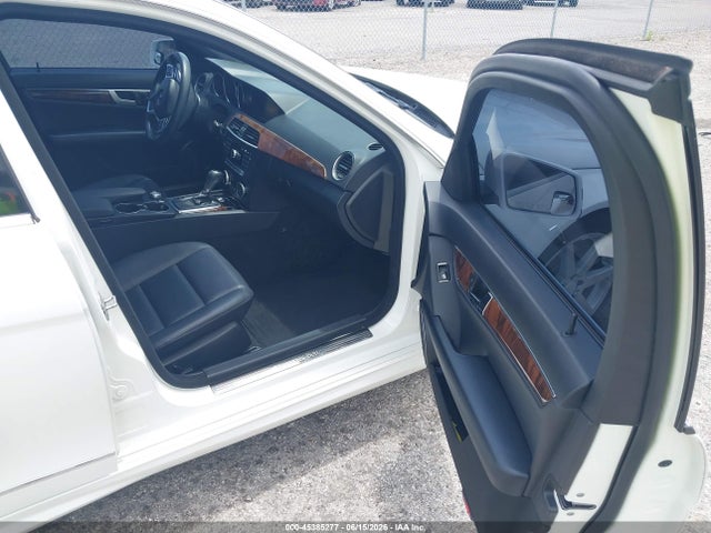 Продаж на аукціоні авто 2014 Mercedes-benz C 300 Sport 4matic, vin: WDDGF8AB8EA968155, номер лоту: 45385277