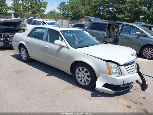 45385289 :رقم المزاد ، 1G6KH5EY6AU102798 vin ، 2010 Cadillac Dts Premium Collection مزاد بيع