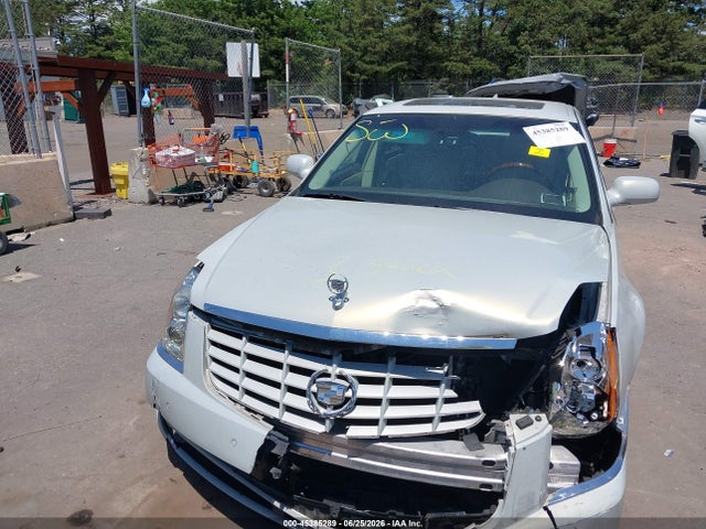 45385289 :رقم المزاد ، 1G6KH5EY6AU102798 vin ، 2010 Cadillac Dts Premium Collection مزاد بيع