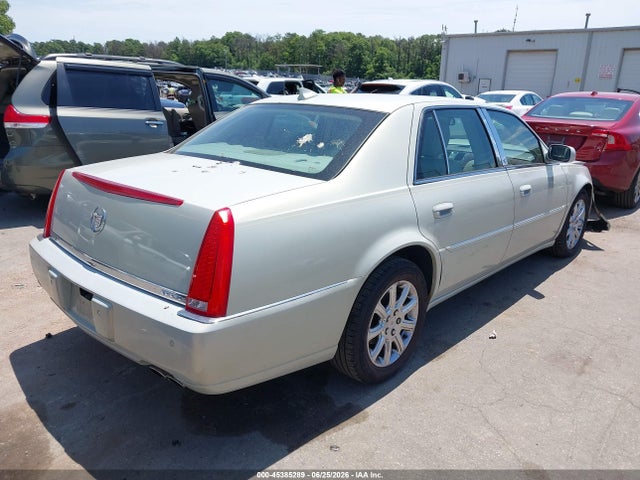 45385289 :رقم المزاد ، 1G6KH5EY6AU102798 vin ، 2010 Cadillac Dts Premium Collection مزاد بيع