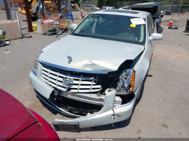 45385289 :رقم المزاد ، 1G6KH5EY6AU102798 vin ، 2010 Cadillac Dts Premium Collection مزاد بيع